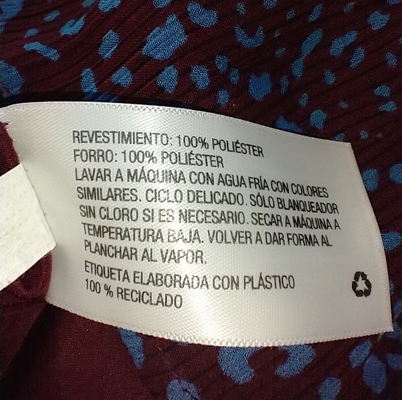 POLY PLEATED SECRETARY DRESS - Picture 2 of 11